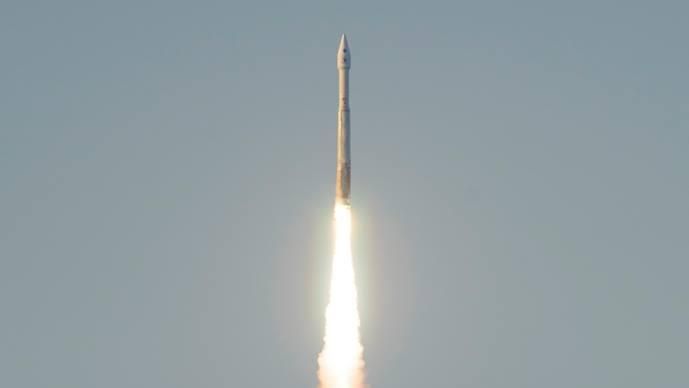 NASA отправила ракету на астероид, который может упасть на Землю NASA отправила ракету на астероид, который может упасть на Землю