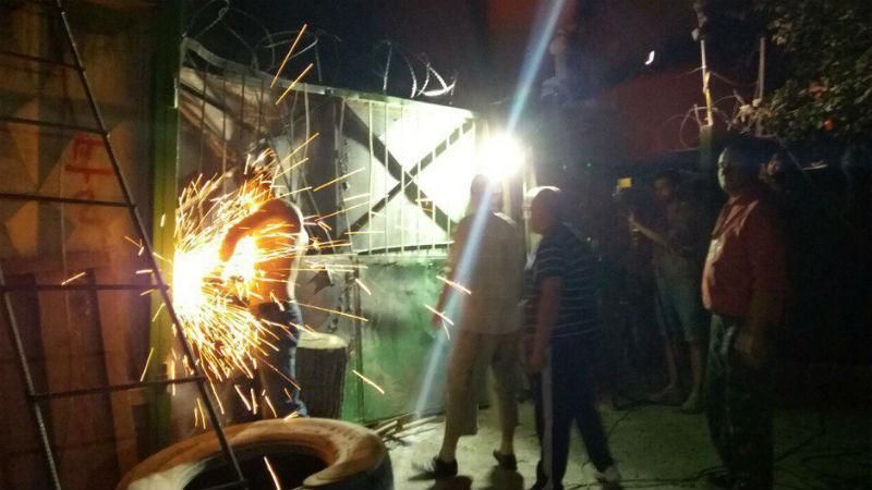 "Азов" розніс скандальну забудову на друзки – взялись до блокади Київміськбуду "Азов" розніс скандальну забудову на друзки – взялись до блокади Київміськбуду