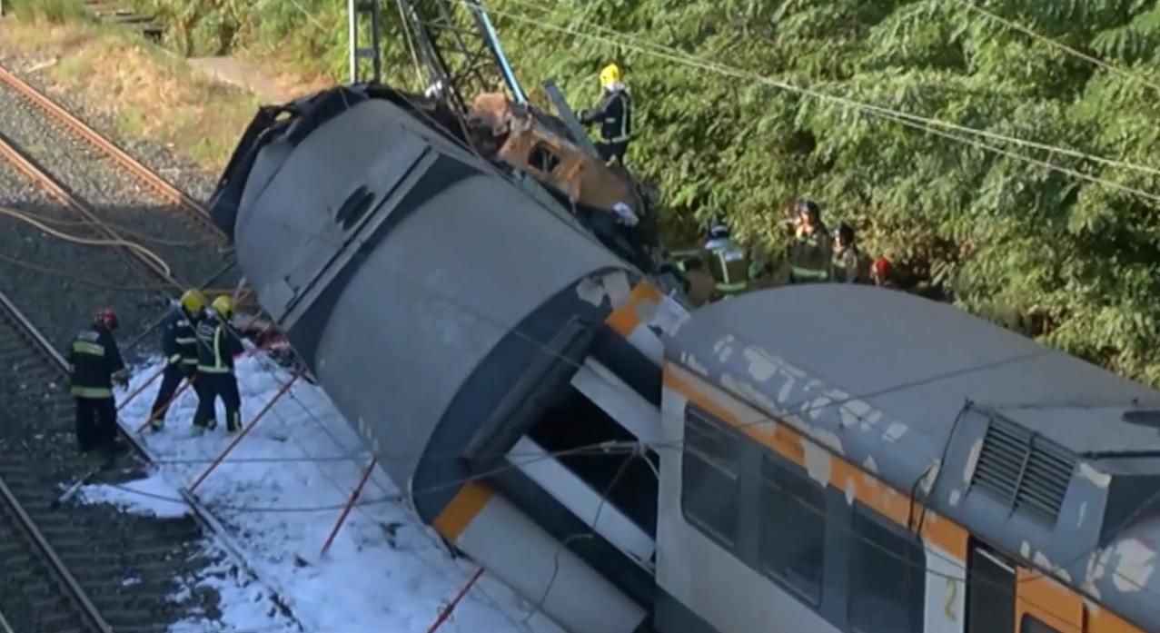 В Испании поезд сошел с рельсов – погибли 4 человека