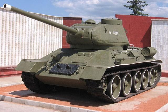 Виховання у стилі мілітарі: у Росії зняли мультик про танк