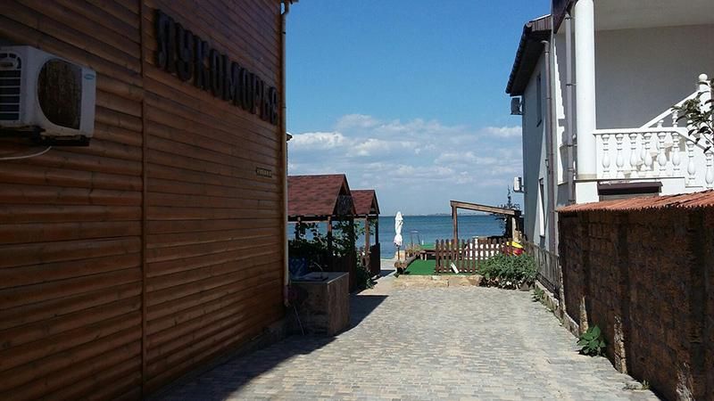 Одинокие пляжи Крыма: появились новые фото Одинокие пляжи Крыма: появились новые фото