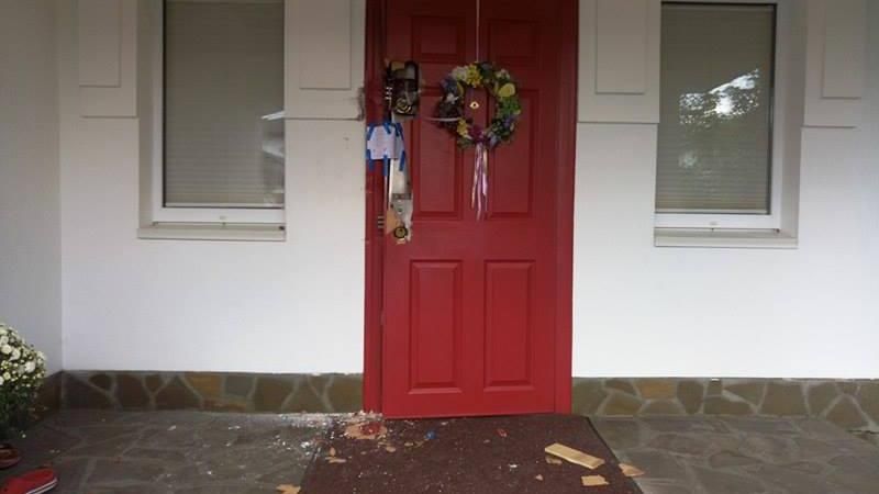 Что осталось после обыска в доме экс-главы Киевской ОГА: появились фото Что осталось после обыска в доме экс-главы Киевской ОГА: появились фото