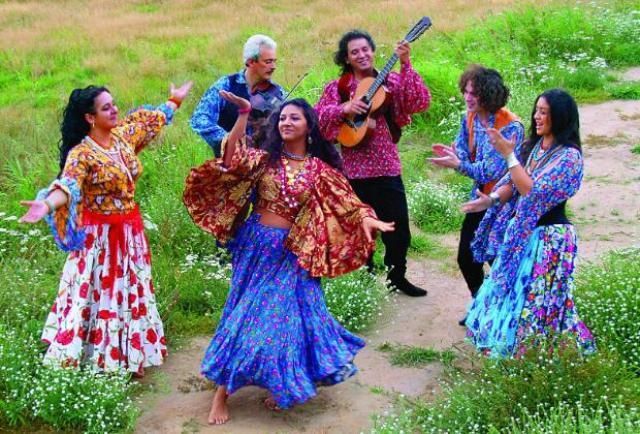 Наиболее украинцы недолюбливают ромов и чеченцев, – исследование Наиболее украинцы недолюбливают ромов и чеченцев, – исследование