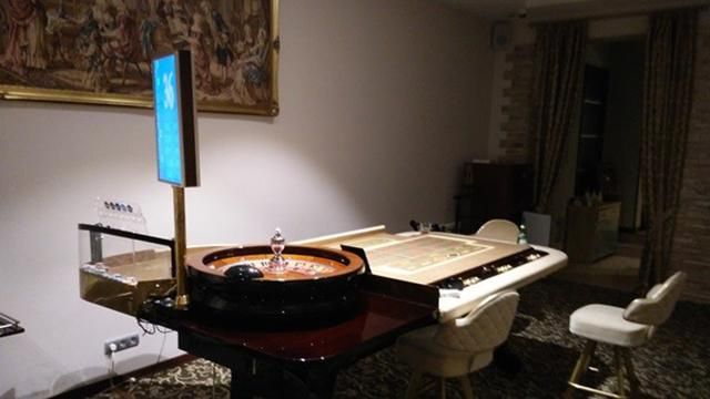 В центре Киева обнаружили подпольное элитное казино В центре Киева обнаружили подпольное элитное казино