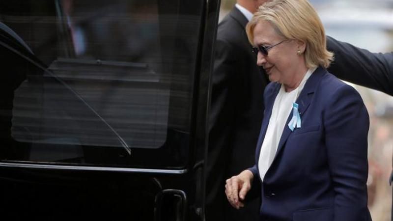 Клинтон стало плохо после выступления Клинтон стало плохо после выступления