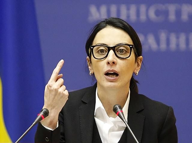 Деканоідзе заявила, що рейдерством в Україні займаються охоронні фірми Деканоідзе заявила, що рейдерством в Україні займаються охоронні фірми