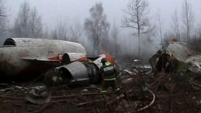 Польша хочет эксгумировать останки всех жертв Смоленской катастрофы