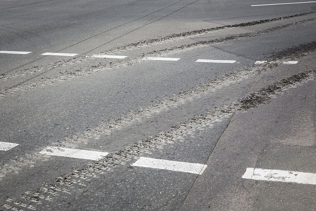 Порошенко хоче активно фінансувати будівництво доріг Порошенко хоче активно фінансувати будівництво доріг