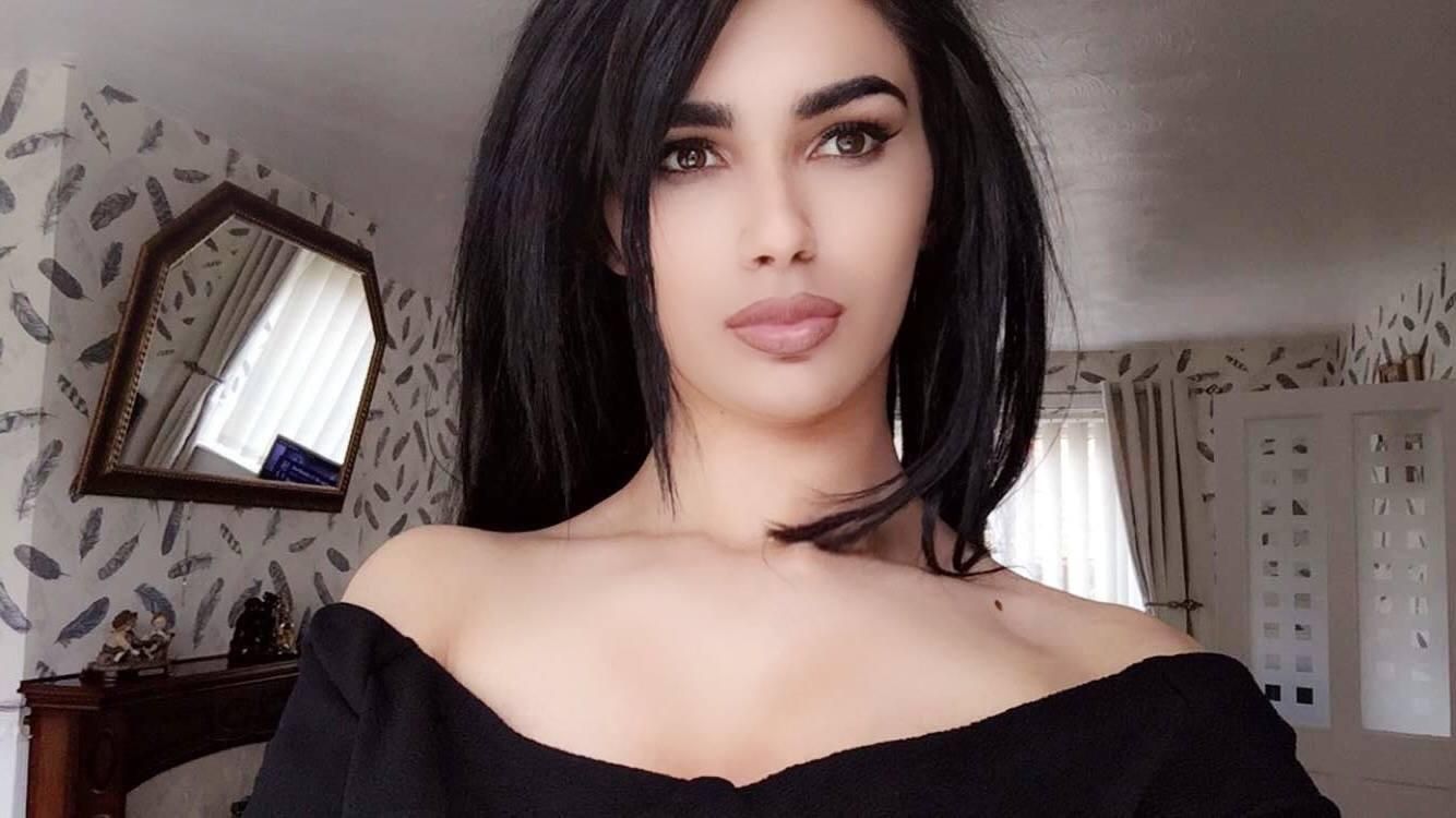 15-річний хлопець прийшов до школи в образі Кім Кардашян 15-річний хлопець прийшов до школи в образі Кім Кардашян