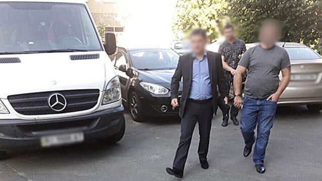 Полиция задержала чиновника, который украл почти 45 миллионов гривен