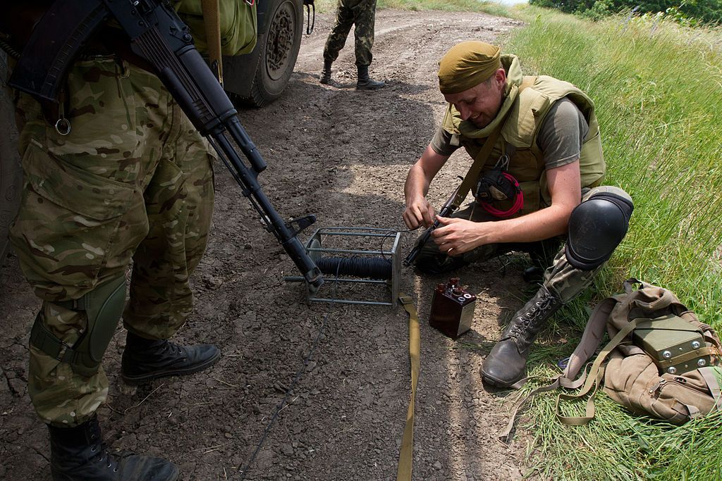 Великобританія дасть Україні гроші на розмінування Донбасу