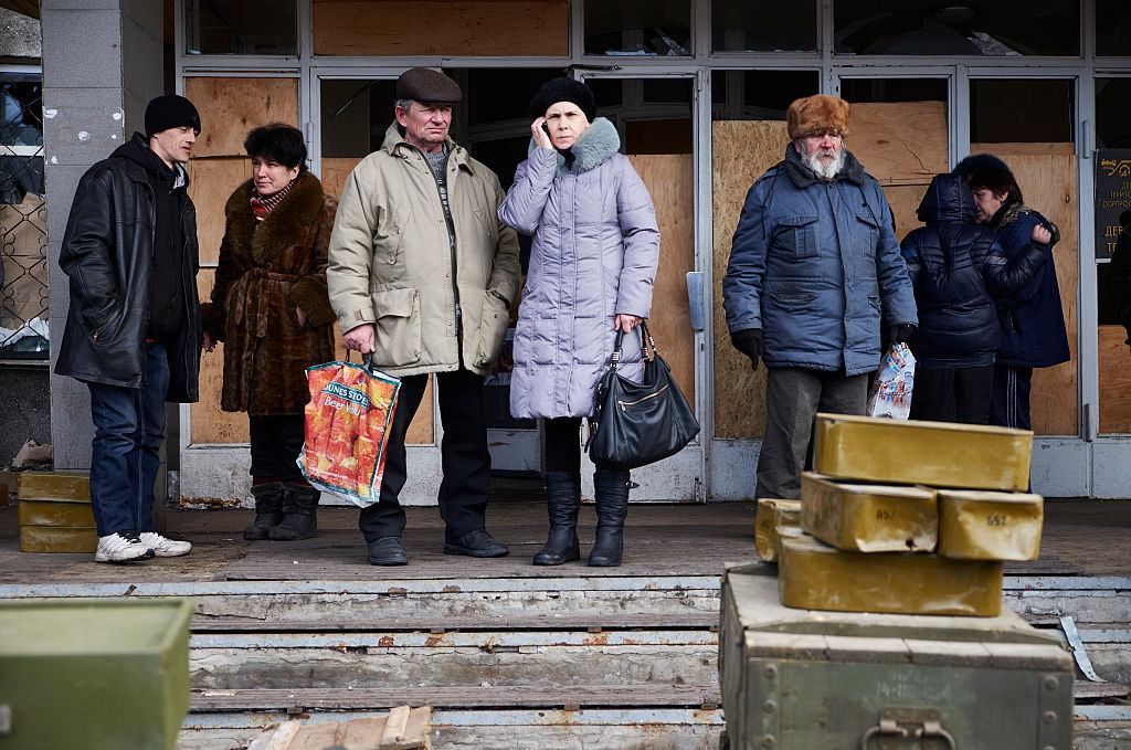 Посол розповів, коли Україні доведеться призначити вибори на Донбасі Посол розповів, коли Україні доведеться призначити вибори на Донбасі