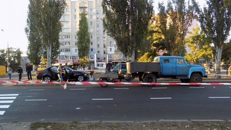 Жахлива ДТП в Миколаєві: водій на смерть збив робітників, що наносили дорожню розмітку