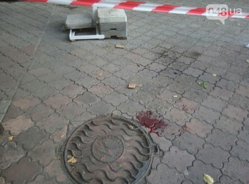 Появились фото и видео с места драки фанатов в Одессе Появились фото и видео с места драки фанатов в Одессе