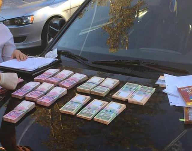 На полумиллионной взятке в Одессе поймали арбитражного управляющего