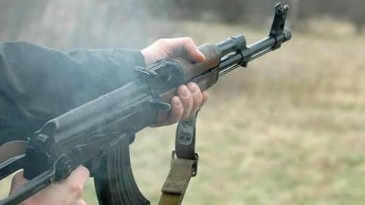 Невідомі з автоматами намагалися пограбувати офіс у Києві Невідомі з автоматами намагалися пограбувати офіс у Києві