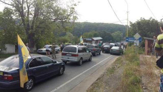 Бунт на кордоні: водії блокують пункт пропуску