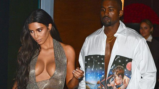 Ким Кардашян шокировала откровенным декольте (18+)