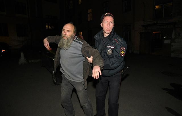 Око за око, зуб за зуб: в России пикетировали консульство Украины Око за око, зуб за зуб: в России пикетировали консульство Украины