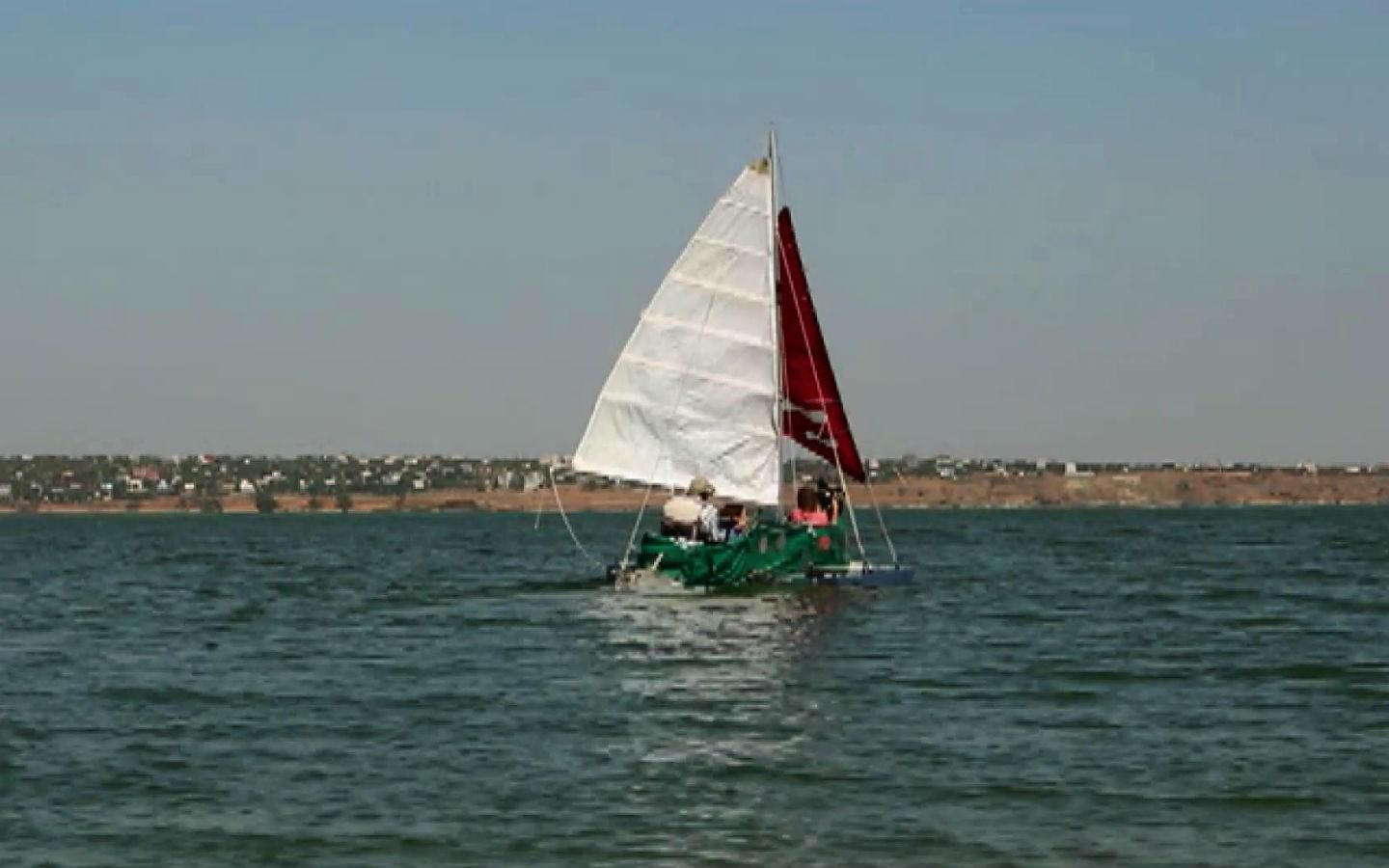 Майстер на всі руки: українець дивує незвичайними винаходами з непотрібу Майстер на всі руки: українець дивує незвичайними винаходами з непотрібу