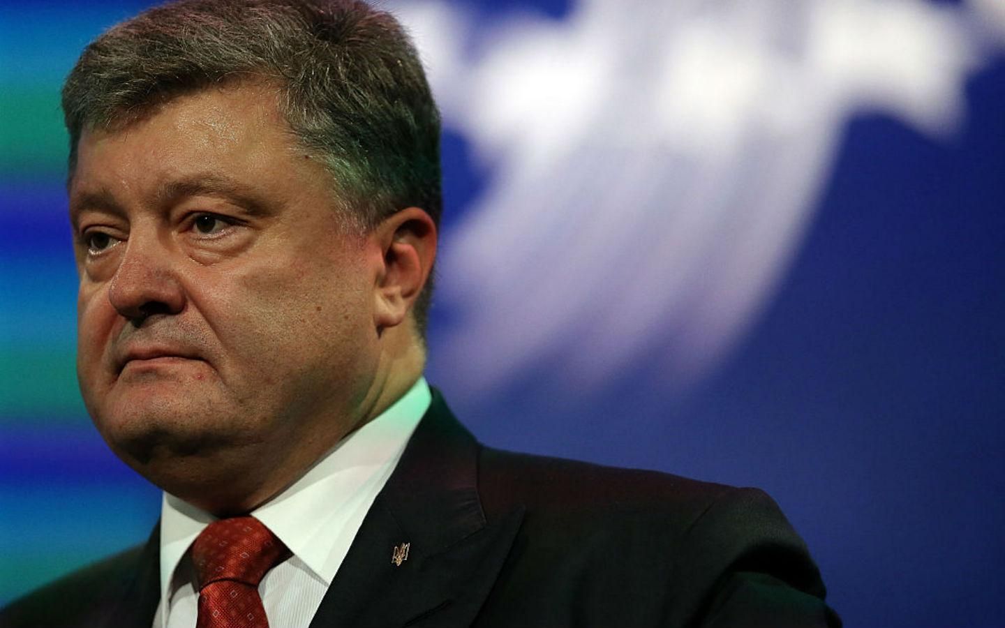 Порошенко закликав світ не закривати очі на агресію Росії