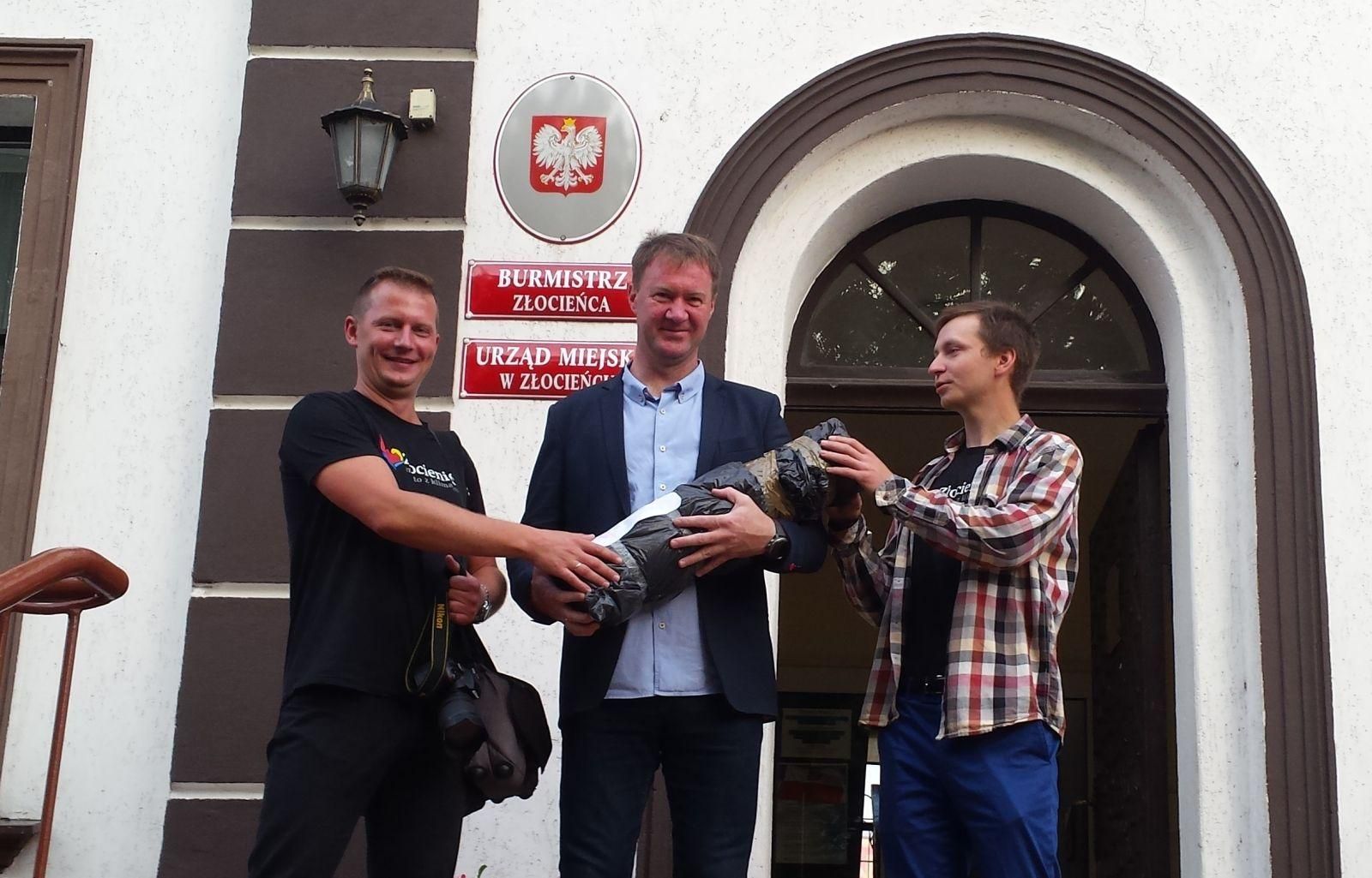 У Польщі знайшли "капсулу часу" від нацистів У Польщі знайшли "капсулу часу" від нацистів