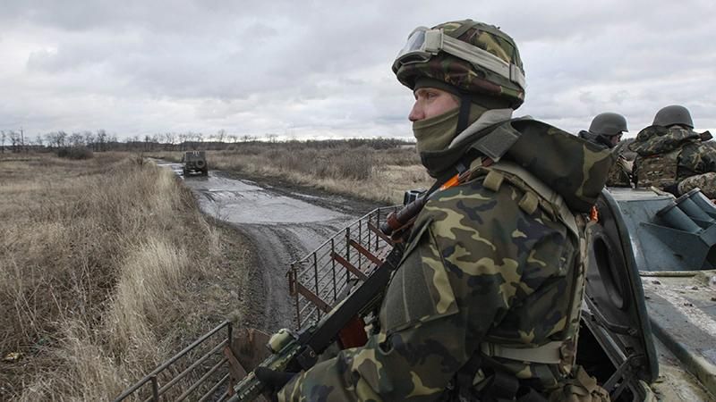 У Порошенко сообщили о раненых бойцах на фронте У Порошенко сообщили о раненых бойцах на фронте