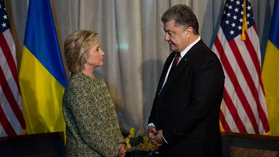 Експерт розповів про перспективи України, якщо Клінтон стане президентом США