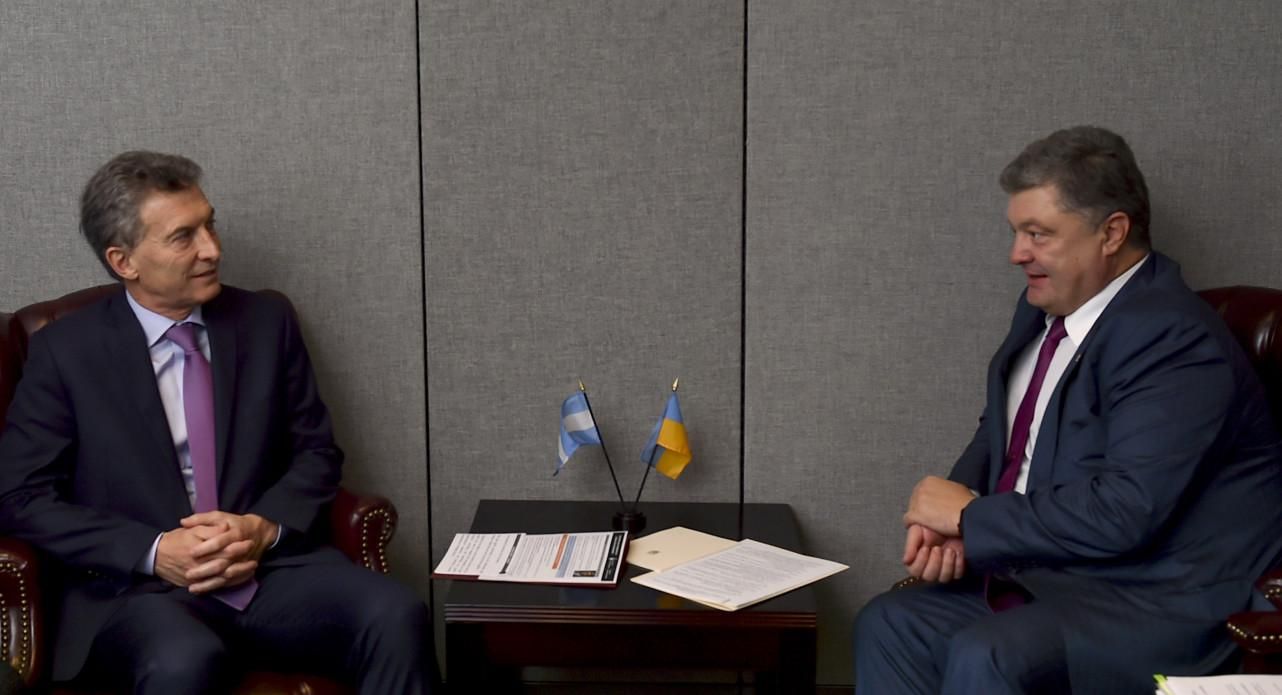 Порошенко провел историческую встречу с президентом Аргентины
