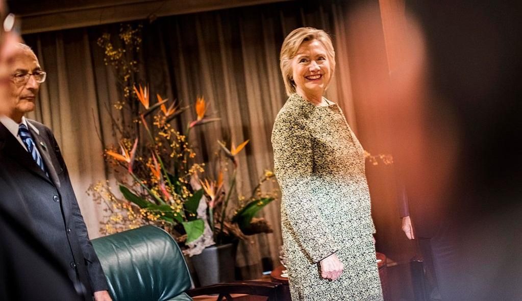 Клинтон оторвалась от Трампа в президентской гонке Клинтон оторвалась от Трампа в президентской гонке