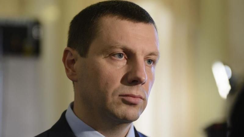 Депутат від Опоблоку вимагає амністію всім бойовикам та відведення української армії з Донбасу Депутат від Опоблоку вимагає амністію всім бойовикам та відведення української армії з Донбасу