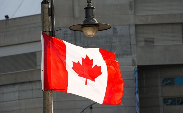 Канада еще не скоро отменит визы для украинцев