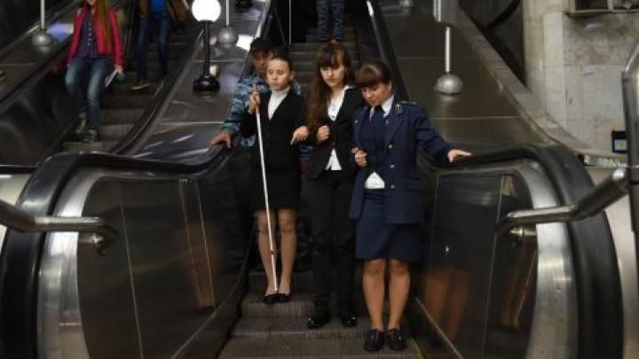 Харківський метрополітен став доступнішим для людей із вадами зору Харківський метрополітен став доступнішим для людей із вадами зору