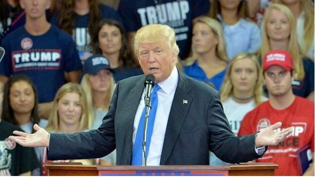 Трамп не захотів зустрітись з Порошенком у Нью-Йорку Трамп не захотів зустрітись з Порошенком у Нью-Йорку