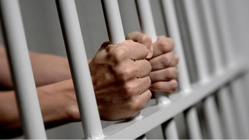 Стоит ли отменять "закон Савченко"? Стоит ли отменять "закон Савченко"?