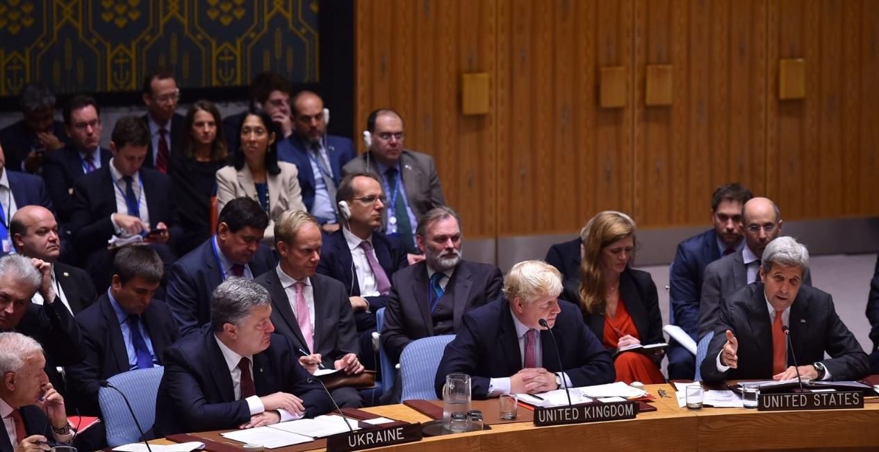 Росія постачає зброю в Сирію через Крим, – Порошенко Росія постачає зброю в Сирію через Крим, – Порошенко