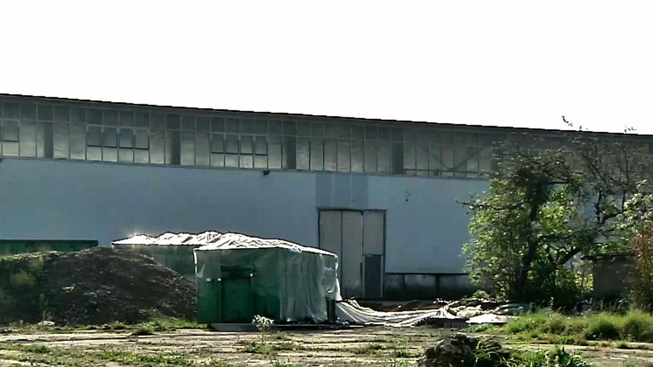 700 тонн хімікатів можуть потрапити у річку на Львівщині 700 тонн хімікатів можуть потрапити у річку на Львівщині