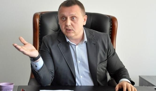 Высший совет юстиции попросил отстранить сотрудника, пойманного на взятке Высший совет юстиции попросил отстранить сотрудника, пойманного на взятке