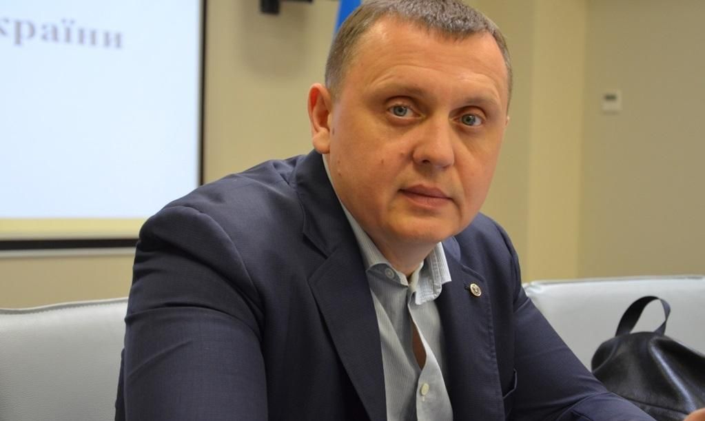 Викритий хабарник з Вищої ради юстиції пішов у відпустку Викритий хабарник з Вищої ради юстиції пішов у відпустку