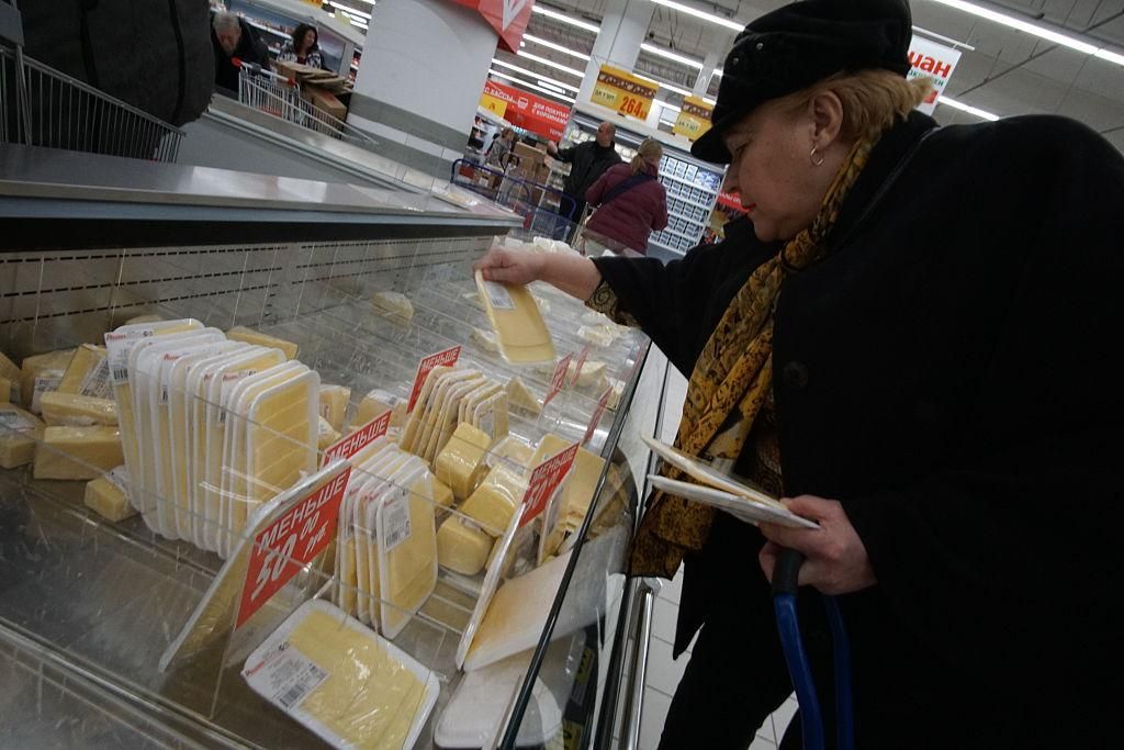 Европейские товары, несмотря на санкции, продают в Крыму, – СМИ