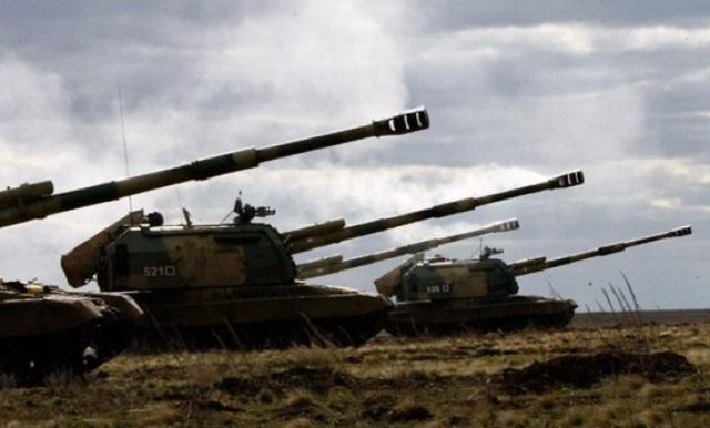 Кремль продолжает наращивать мускулы у границ Украины
