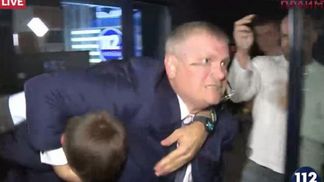 Как вы относитесь к драке Парасюка с Вилкулом?