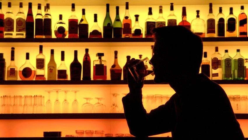 Житель Владивостока придумал как не платить за выпитый алкоголь в магазинах