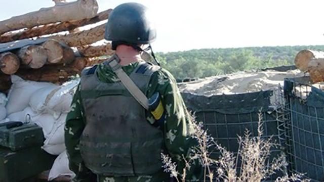 Украинского защитника ранил снайпер боевиков