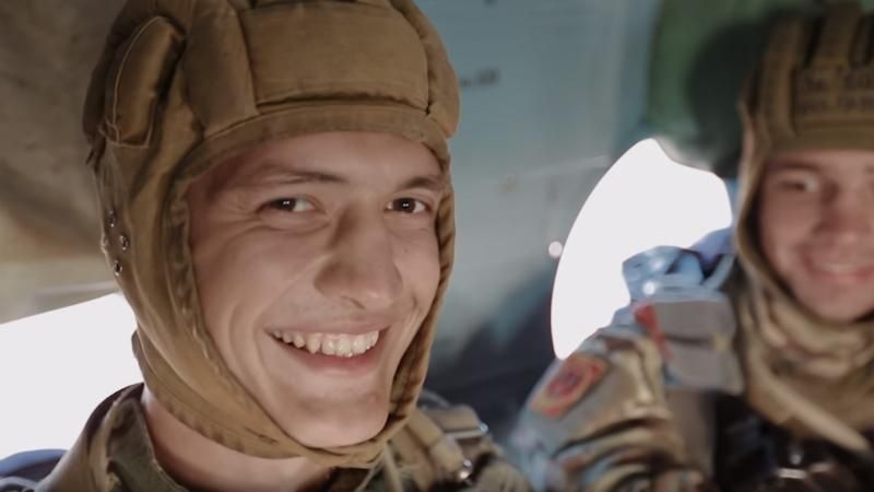 Усміхнені і завжди напоготові: натхненне відео про тренування українських морпіхів