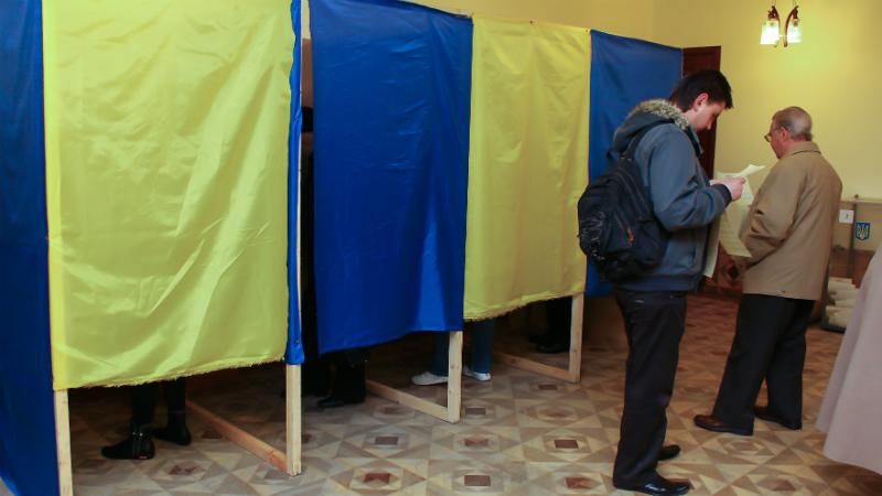 В декабре украинцев снова ждут выборы