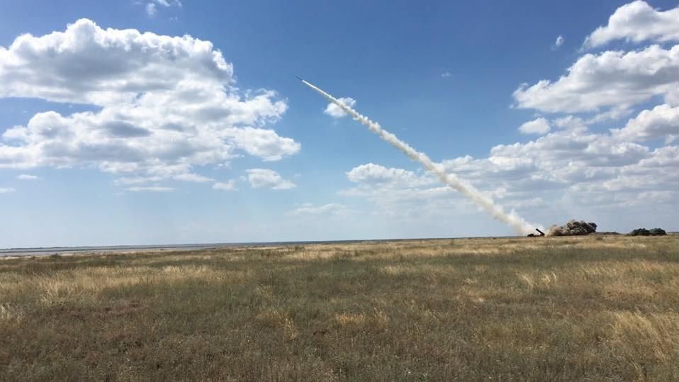 Украина удачно испытала современную ракету: видео запуска