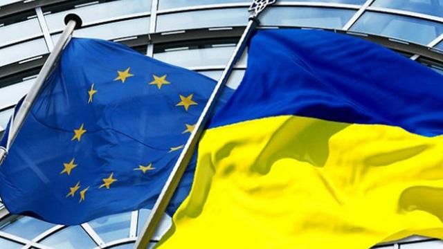 Щоб прискорити свій рух до ЄС, Україні потрібно зосередитись на двох речах, – екс-міністр