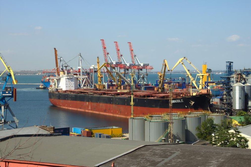 Порт Черноморска декомунизировали Порт Черноморска декомунизировали