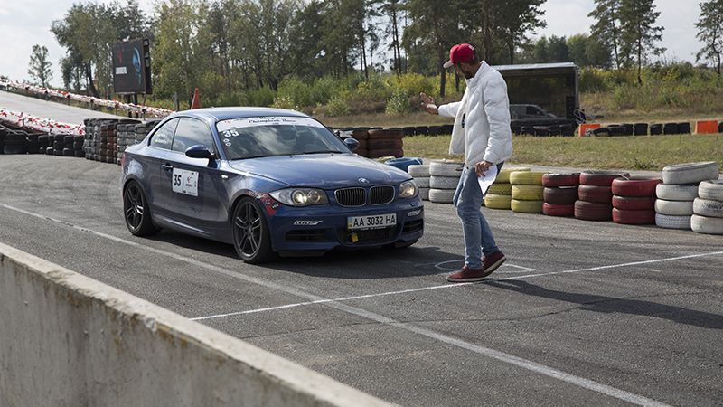 Яркие машины и скорость: в Киеве начался автофестиваль Яркие машины и скорость: в Киеве начался автофестиваль